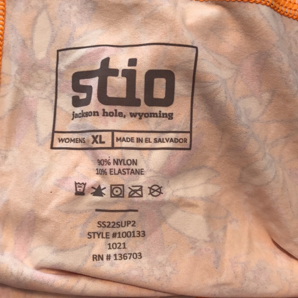 NEW Stio Daybreak Wildflower Print Shorts - Picture 5 of 5